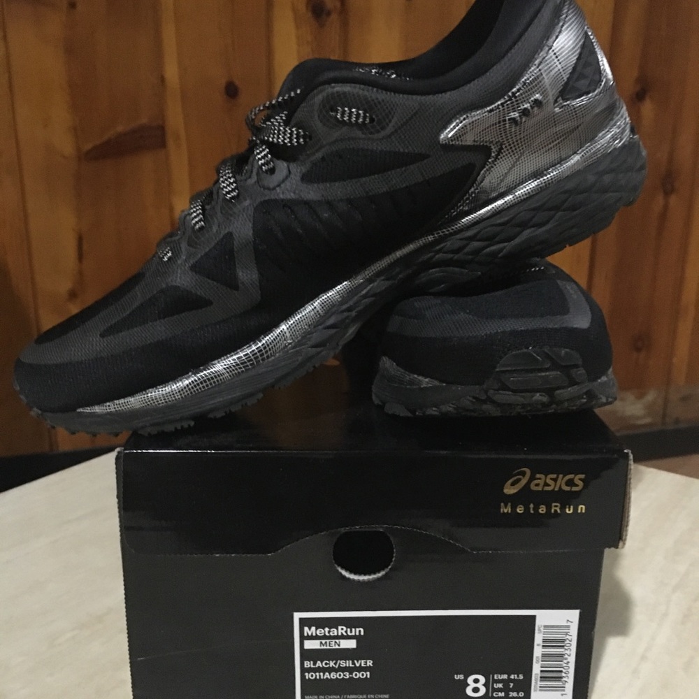 ASICS Metarun Sneakers for Men & Women